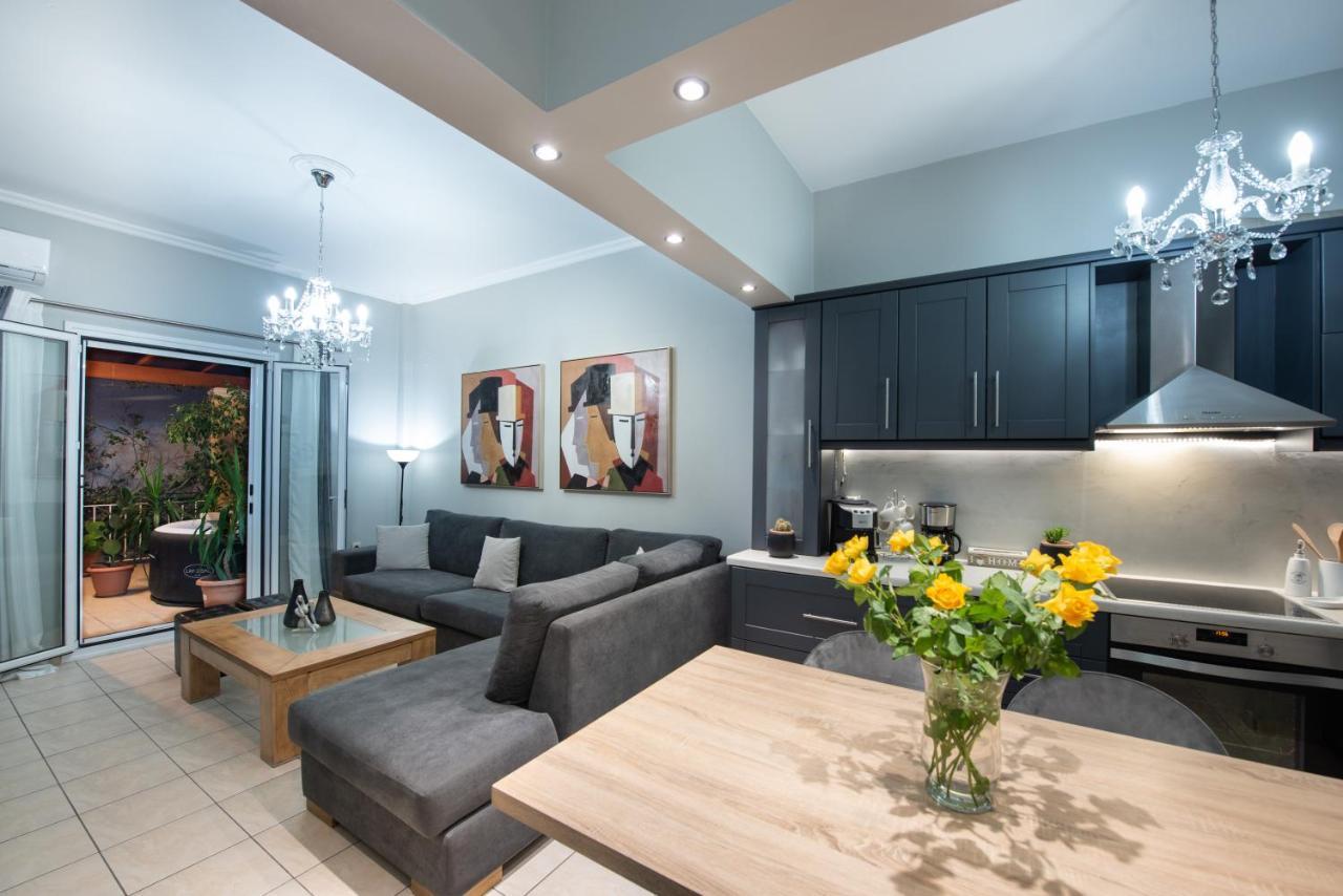 Luxury Katrinas Apartment With Outdoor Jacuzzi コルフ島 エクステリア 写真
