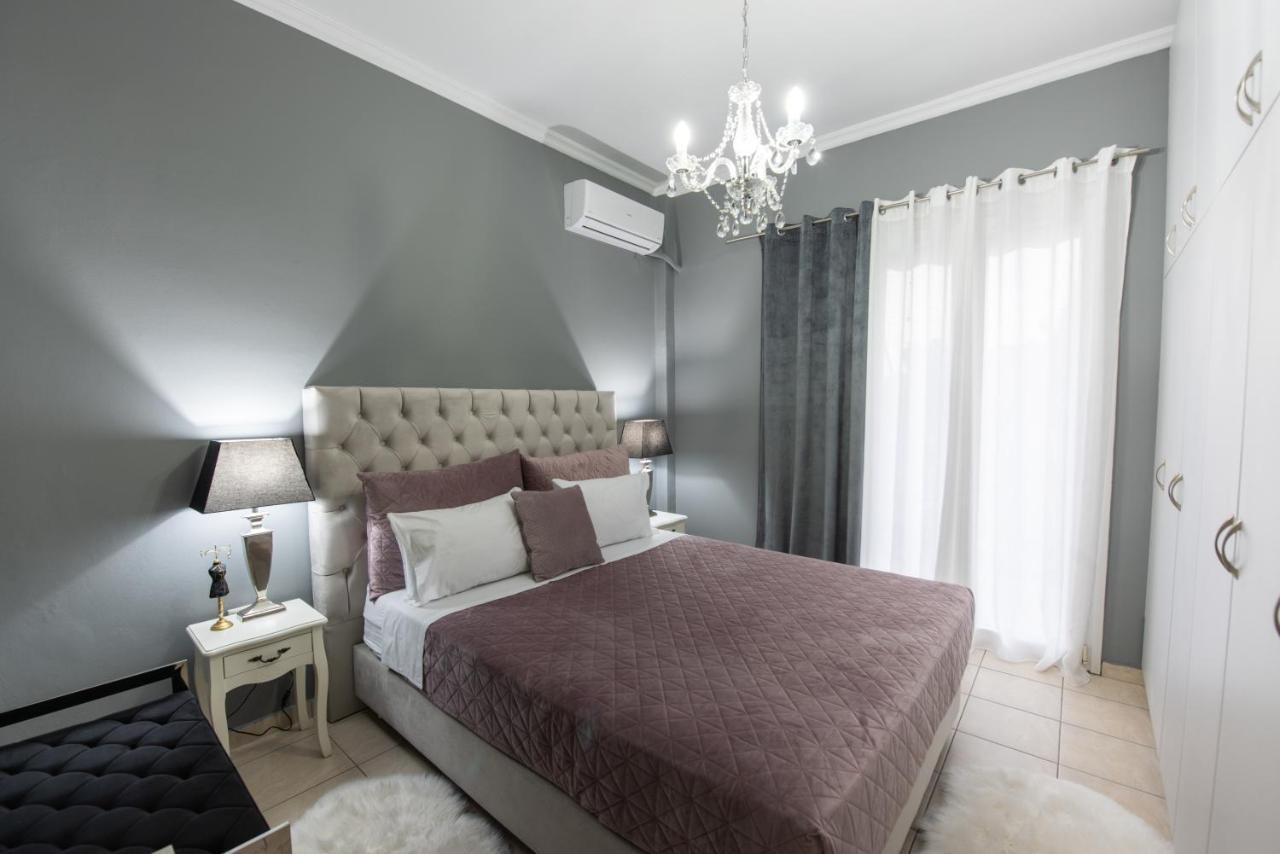 Luxury Katrinas Apartment With Outdoor Jacuzzi コルフ島 エクステリア 写真