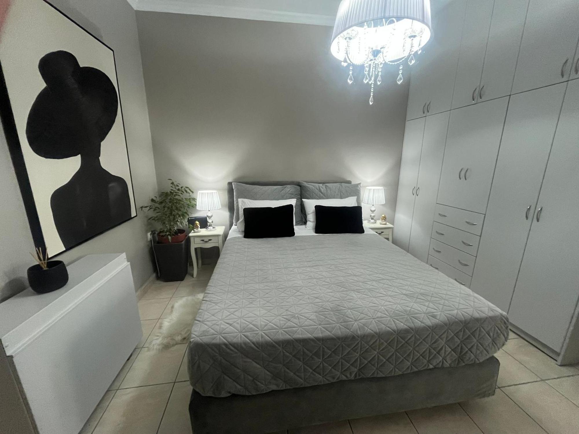 Luxury Katrinas Apartment With Outdoor Jacuzzi コルフ島 エクステリア 写真